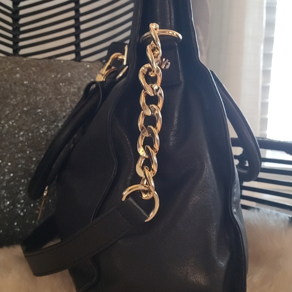 Purse - Picture 2 of 3